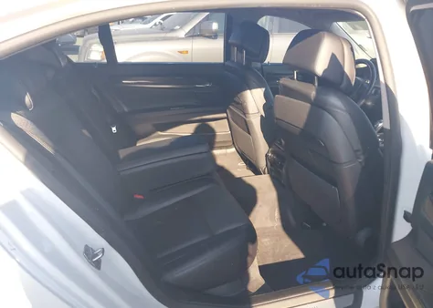 2013 BMW 750Li from USA, damaged, VIN WBAYE8C51DD133016